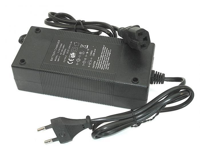 Блок питания зарядное устройство для электроскутера электросамоката Vbparts Citycoco 67.2V 2A 075122 - фото 1 - id-p226450847