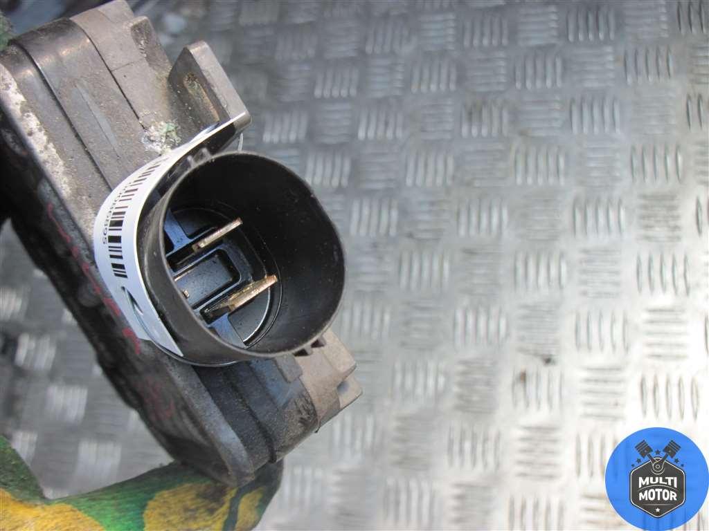 Блок управления вентилятором радиатора VOLVO S60 I (2000-2009) 2.4 TD D 5244 T4 - 185 Лс 2008 г. - фото 3 - id-p226667881