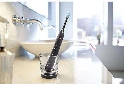 Электрическая зубная щетка Philips Sonicare DiamondClean HX9911/09 насадки для щётки: 1шт, цвет:черный - фото 5 - id-p226333156