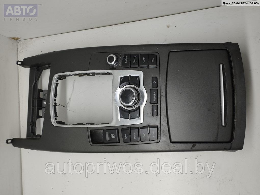 Консоль салона (центральная часть) Audi A6 C6 (2004-2011) - фото 1 - id-p226451520