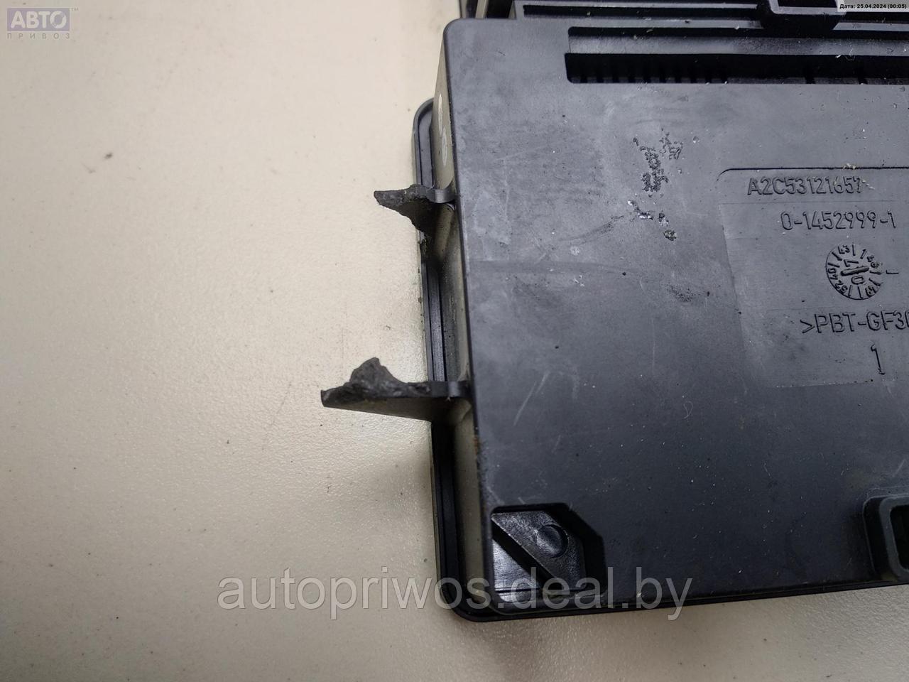 Блок ручника (стояночного тормоза) Audi A5 8T (2007-2015) - фото 3 - id-p226682141