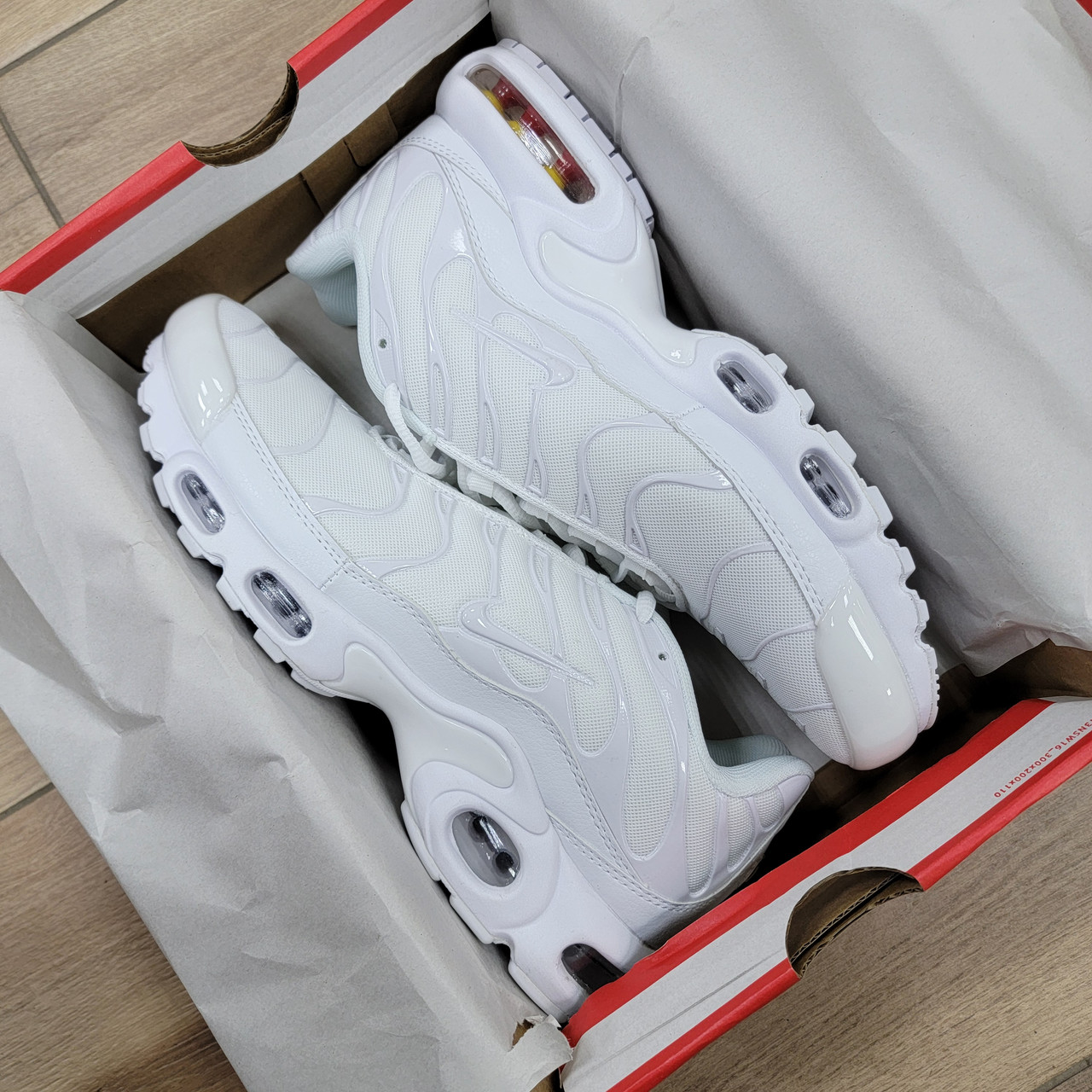 Кроссовки WMNS Nike Air Max Plus Tn White - фото 6 - id-p224762671