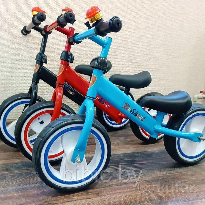 Беговел для детей от года с широкими светящимися колесами из материала ЭВА - фото 1 - id-p226700376