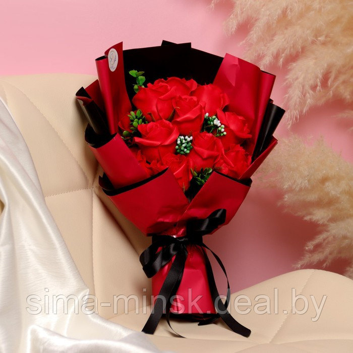 Эксклюзивный букет из красных мыльных роз, 11 шт - фото 1 - id-p226725135