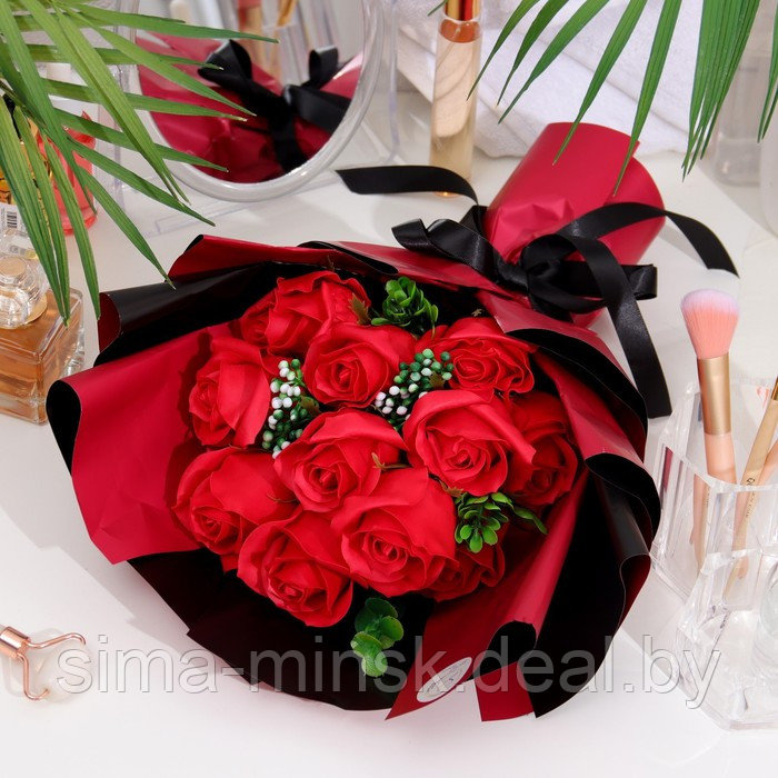 Эксклюзивный букет из красных мыльных роз, 11 шт - фото 2 - id-p226725135