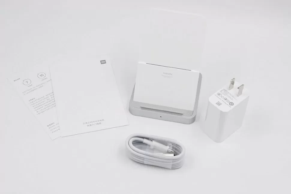 Беспроводная зарядка Xiaomi Vertical Air-Cooled 30W Белая - фото 5 - id-p226740559