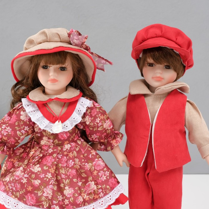 Кукла коллекционная парочка "Ксюша и Егор, бордовый наряд с цветами" набор 2 шт 31 см - фото 5 - id-p226787444