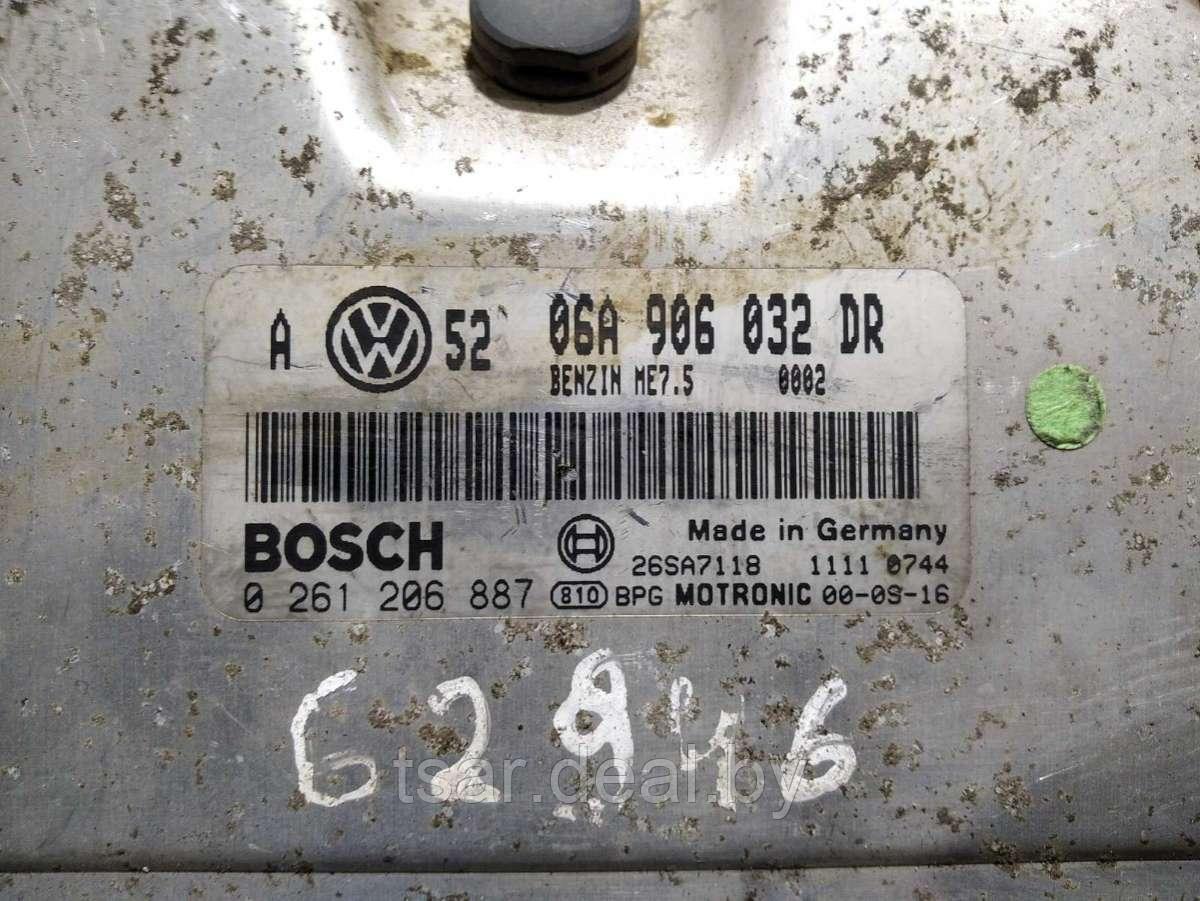 Блок управления двигателем Volkswagen Golf 4 (06A906032DR, 0261206887) - фото 2 - id-p226791738