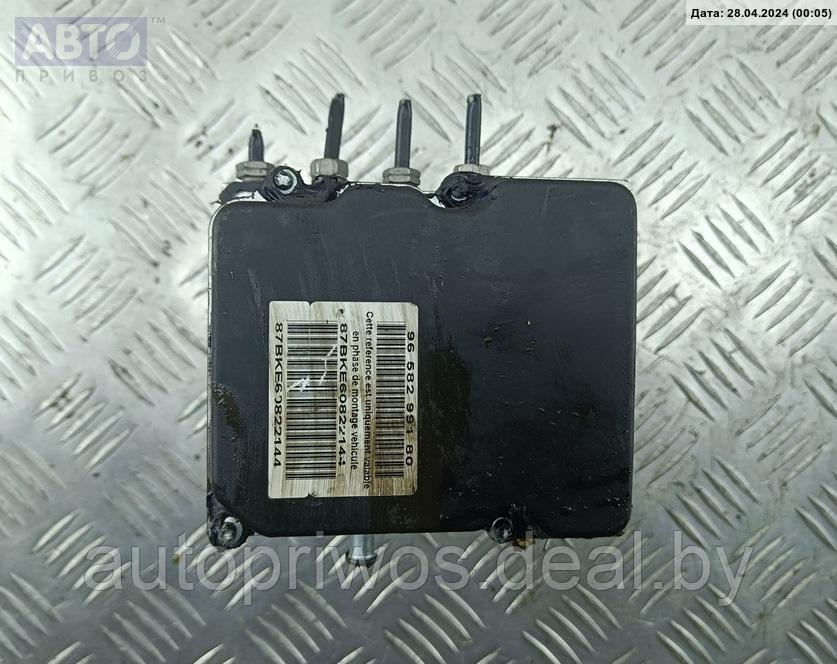 Блок ABS (Модуль АБС) Citroen C4 (2004-2010) - фото 1 - id-p226792623