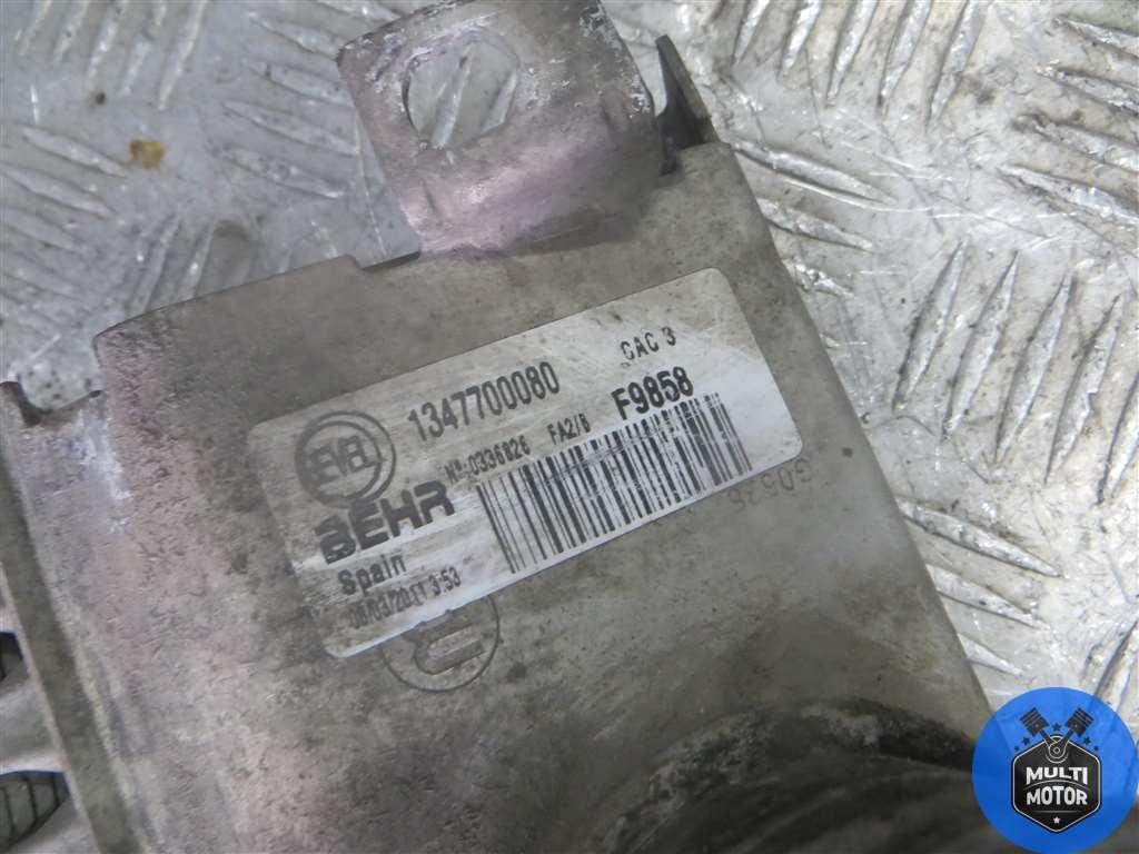 Радиатор интеркулера PEUGEOT BOXER II (2006 - 2018 г.в.) 3.0 HDi - 146 Лс 2009 г. - фото 3 - id-p226860929