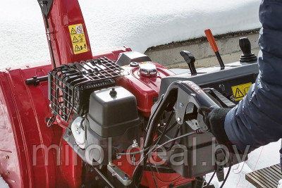 Снегоуборщик бензиновый Honda HSS 970 A ETD - фото 5 - id-p226878545