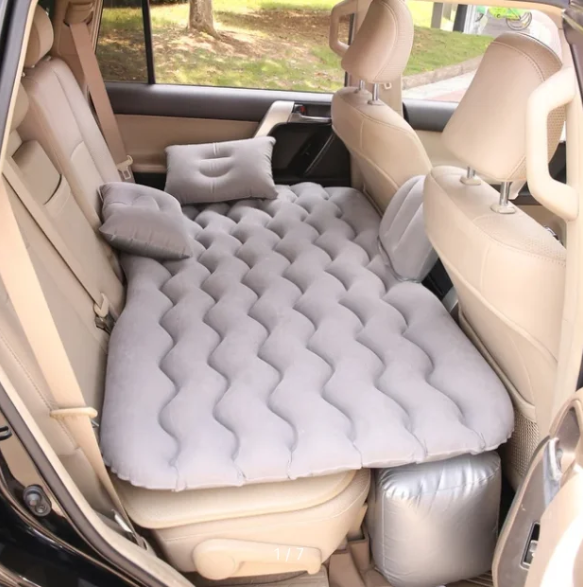 Надувной матрас в машину на заднее сиденье Car Travel Bed 135х80х10 см с насосом / Матрас для автомобиля - фото 4 - id-p226987309