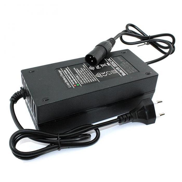 Зарядное устройство для электросамоката Vbparts 12.60V 3.0A Cannon 100162 - фото 1 - id-p226450034
