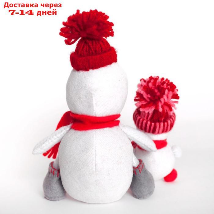 Набор для создания игрушки из фетра серия "Снегомама и снегодочка" 16,5 см и 10,5 см - фото 2 - id-p226966966
