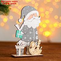 Новогодний настольный декор "Дед Мороз с подарками" 3.5×9.5×16 см