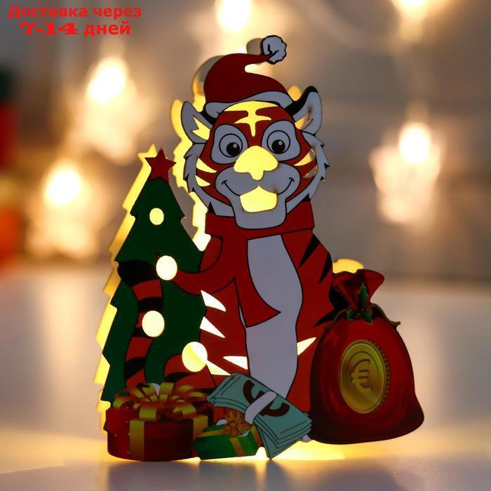 Сувенир дерево световой "Тигр в новогоднем колпаке у ёлочки" МИКС 12х3,2х12,5 см - фото 6 - id-p226967658