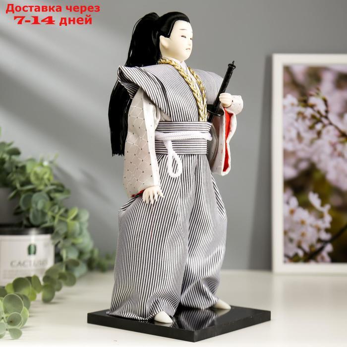 Кукла коллекционная "Самурай в сером кимоно с мечом" 30х12,5х12,5 см - фото 3 - id-p226951665