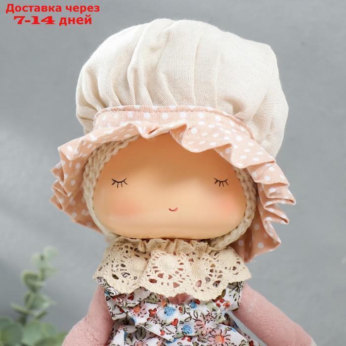 Кукла интерьерная "Малышка в чепчике и переднике цветочном, с корзиной цветов" 33х14х16 см - фото 5 - id-p227112007
