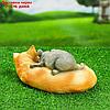 Садовая фигура "Кошка с мышкой спят" 30х18см, фото 3