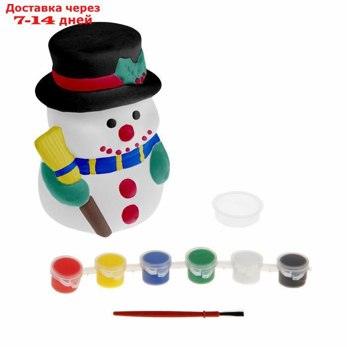 Роспись по керамике копилка "Снеговик с метлой" + краски 6 цветов по 3 мл, кисть - фото 1 - id-p227022845