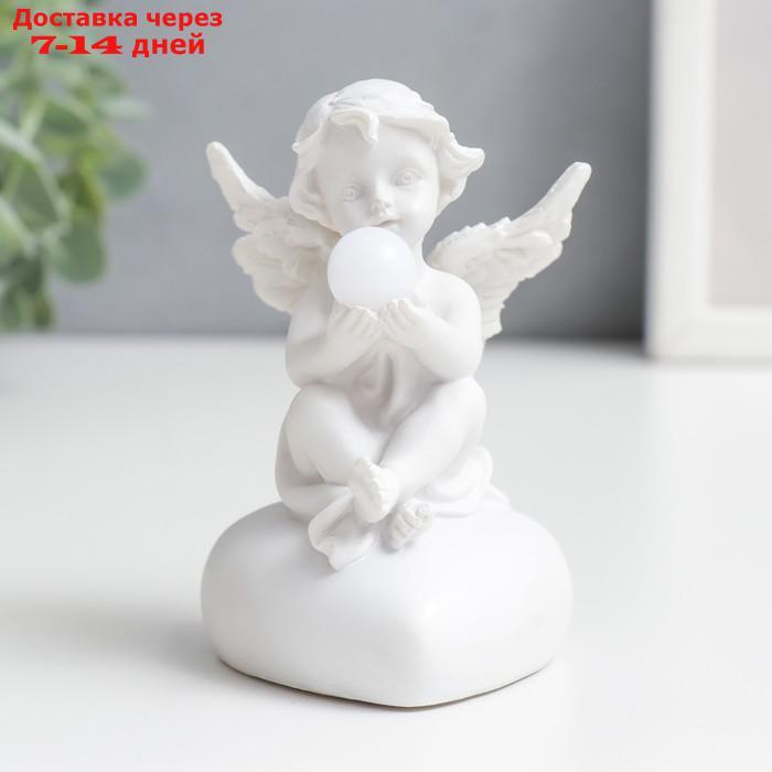 Сувенир полистоун свет "Белоснежный ангел на сердце с огоньком" 9х5,5х5,7 см - фото 2 - id-p227120363