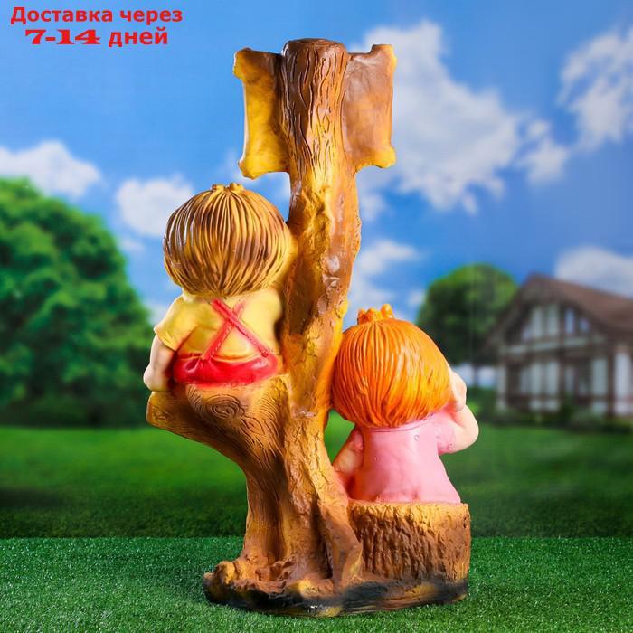 Садовая фигура "Мальчик и девочка на дереве", 40х31х66см, МИКС - фото 3 - id-p227099733