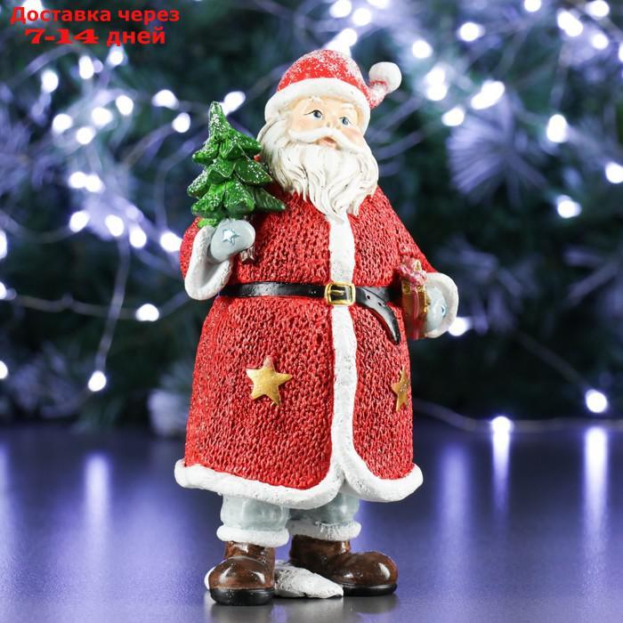 Фигура "Дед Мороз с елкой и подарком" в красном 11х10х21см - фото 1 - id-p227102028