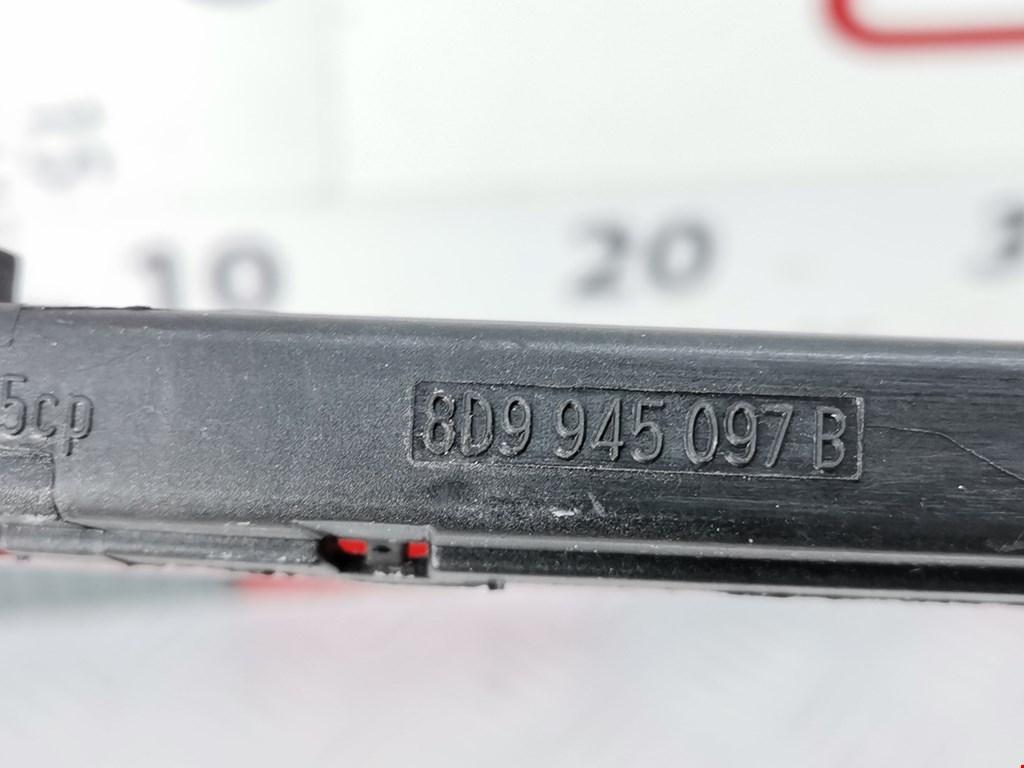 Фонарь дополнительный тормозной (стоп-сигнал) Audi A4 B5 8D9945097B - фото 6 - id-p227180298