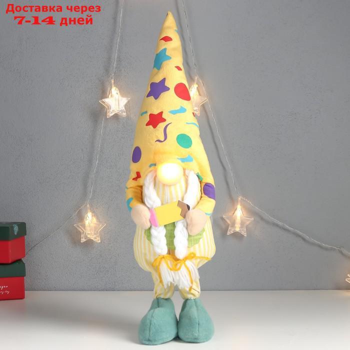 Кукла интерьерная свет "Бабусечка в ярком наряде, с карандашом" 52х13х12 см