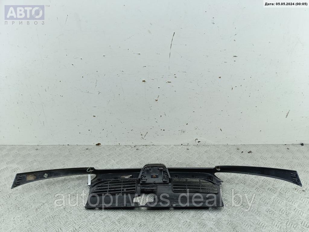 Решетка радиатора Peugeot 206 - фото 2 - id-p227200754