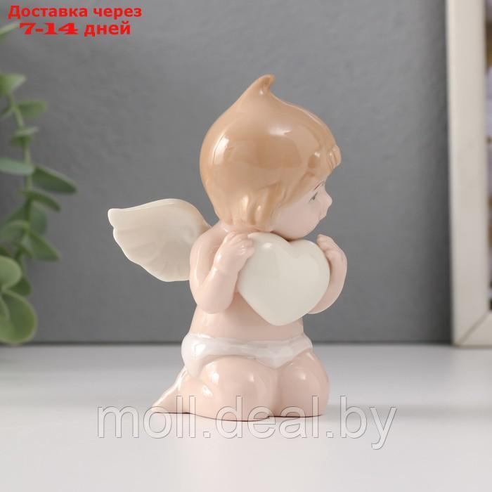Сувенир керамика "Малыш-ангел сидит с белым сердцем" 7х6х10,5 см - фото 4 - id-p227081500