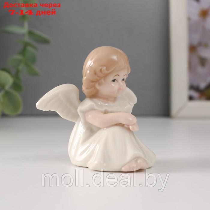 Сувенир керамика "Девочка-ангел в белом платье с рюшами сидит" 7,5х5,5х6,5 см - фото 4 - id-p227081502
