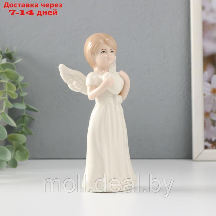 Сувенир керамика "Девочка-ангел в белом платье с сердцем в руках" 6,6х5х15,7 см - фото 4 - id-p227081611