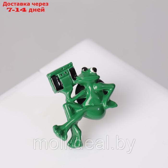 Значок "Лягушонок" с магнитофоном, цвет зелёный - фото 2 - id-p227086644