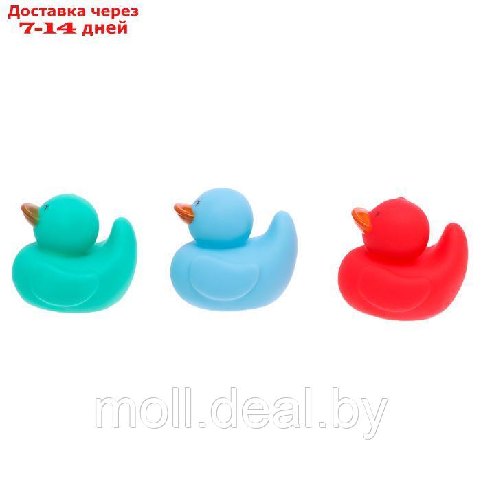 Набор игрушек для ванны "Разноцветные уточки" - фото 3 - id-p227086015