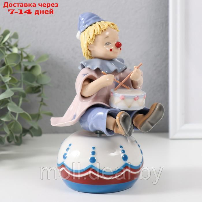 Сувенир керамика музыкальный "Клоун с барабаном, сидит на чашке" 9,5х12,5х19,5 см - фото 2 - id-p227080100