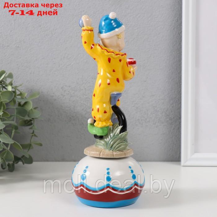 Сувенир керамика музыкальный "Клоун жонглирует сидя на колесе" 8,5х8,5х22 см - фото 3 - id-p227080177
