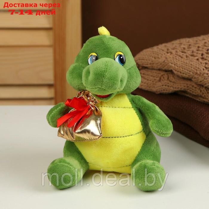 Мягкая игрушка "Дракон" с подарком, 17 см, цвет зелено-желтый - фото 2 - id-p227099055