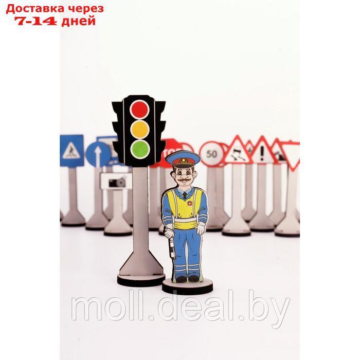 Игровой набор набор "Дорожные знаки" (24 знака, инспектор ГИБДД, светофор) - фото 2 - id-p227090184