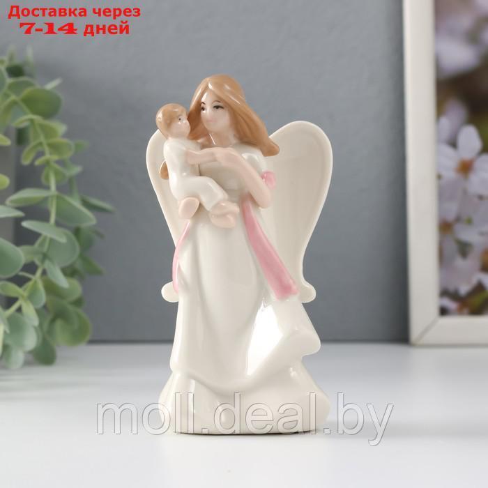Сувенир керамика "Ангел в белом с ребёнком на руках" 7,3х4,4х11,5 см - фото 1 - id-p227081407