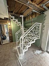 Металлокаркас для лестницы на двойном косоуре с ограждением