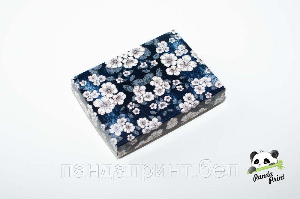 Коробка 150х110х30 Цветы (белое дно)