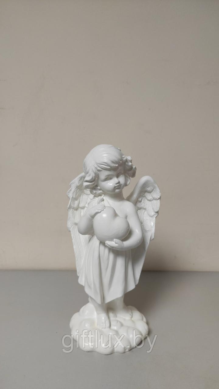 Ангел с сердцем в руках, гипс,14*25 см
