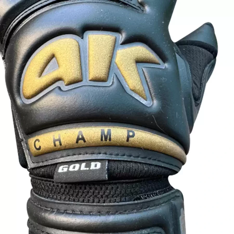 Вратарские перчатки 4Keepers Champ Gold Black VI RF2G - фото 4 - id-p220267452