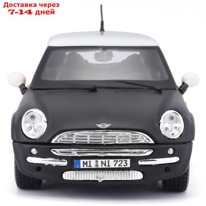 Машинка Maisto Die-Cast Mini Cooper, открывающиеся двери, 1:24, цвет чёрный с белой крышей - фото 2 - id-p226939219