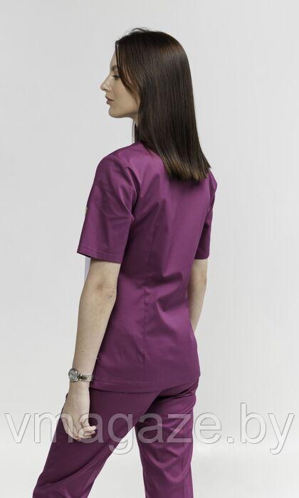 Медицинская женская блуза стрейч (цвет бело-бордовый) - фото 2 - id-p176438535