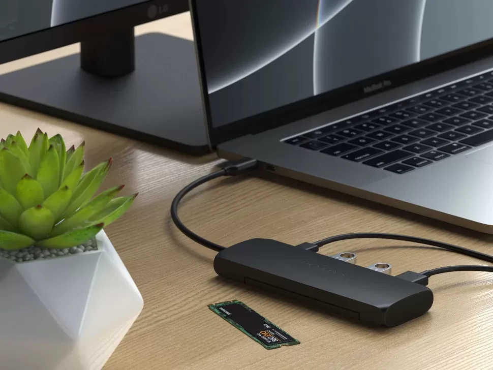 Хаб Satechi USB-C Hybrid Multiport Adapter Черный - фото 2 - id-p226741232