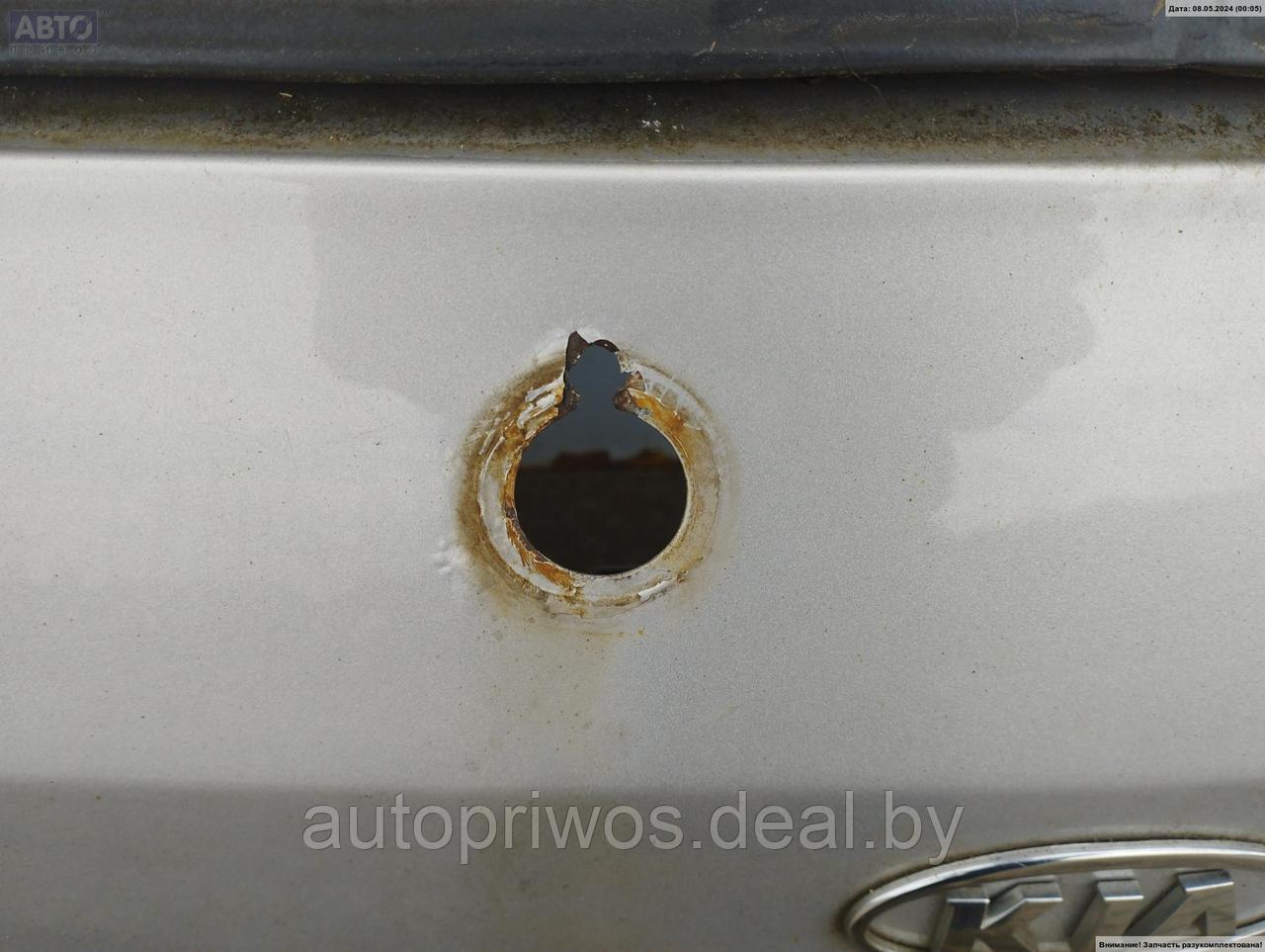 Крышка багажника (дверь задняя) Kia Sorento (2002-2009) - фото 3 - id-p224492701