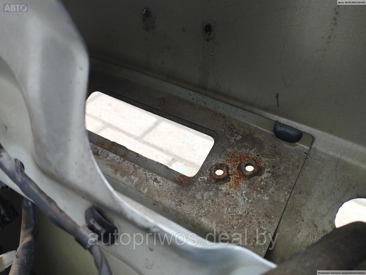 Крышка багажника (дверь задняя) Kia Sorento (2002-2009) - фото 10 - id-p224492701