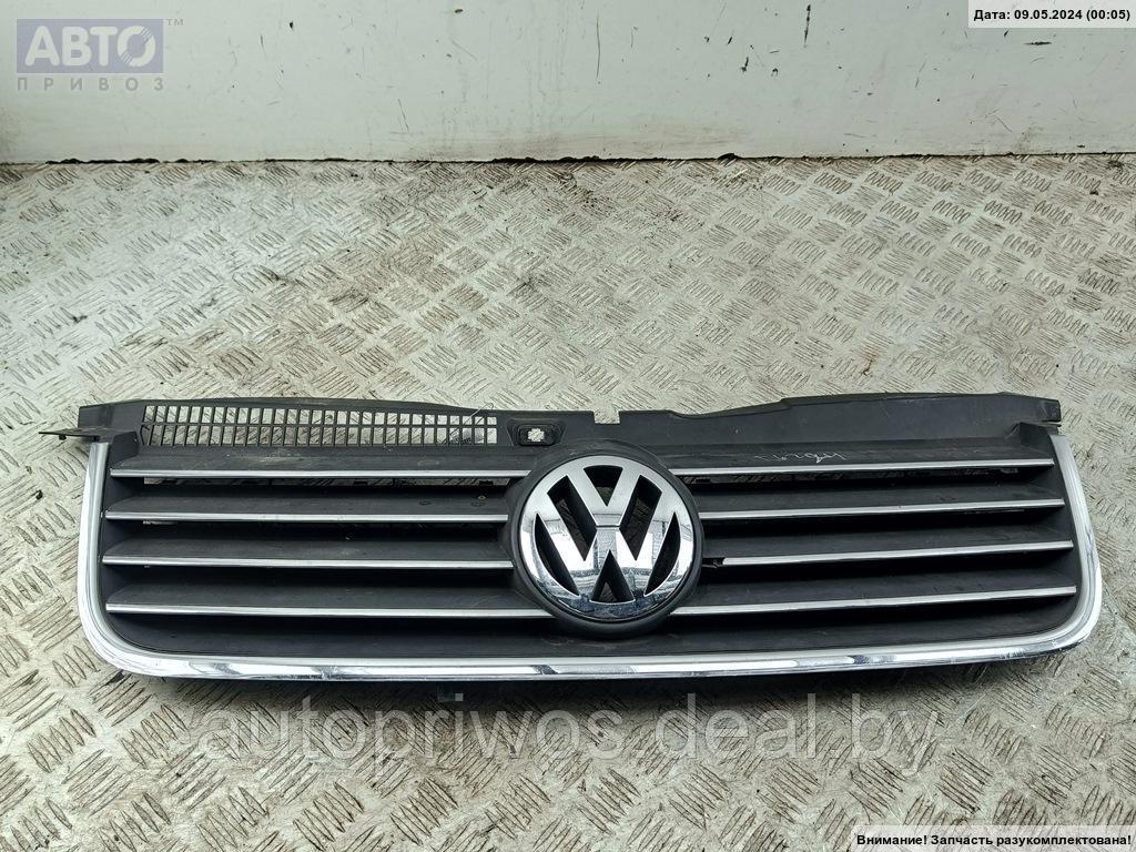 Решетка радиатора Volkswagen Passat B5+ (GP) - фото 1 - id-p227301517